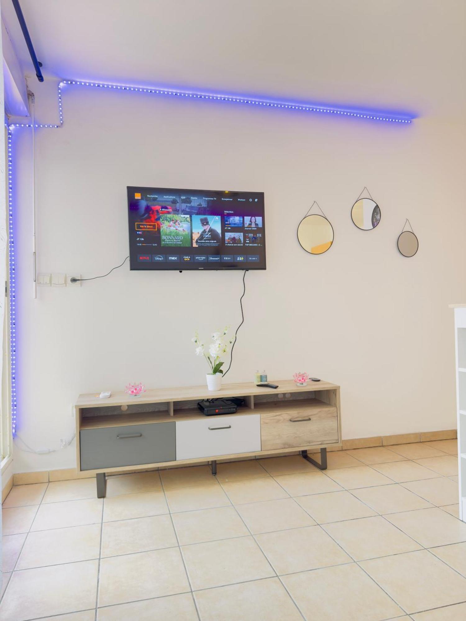 Le Petit Oasis Apartment Saint-Denis Ngoại thất bức ảnh