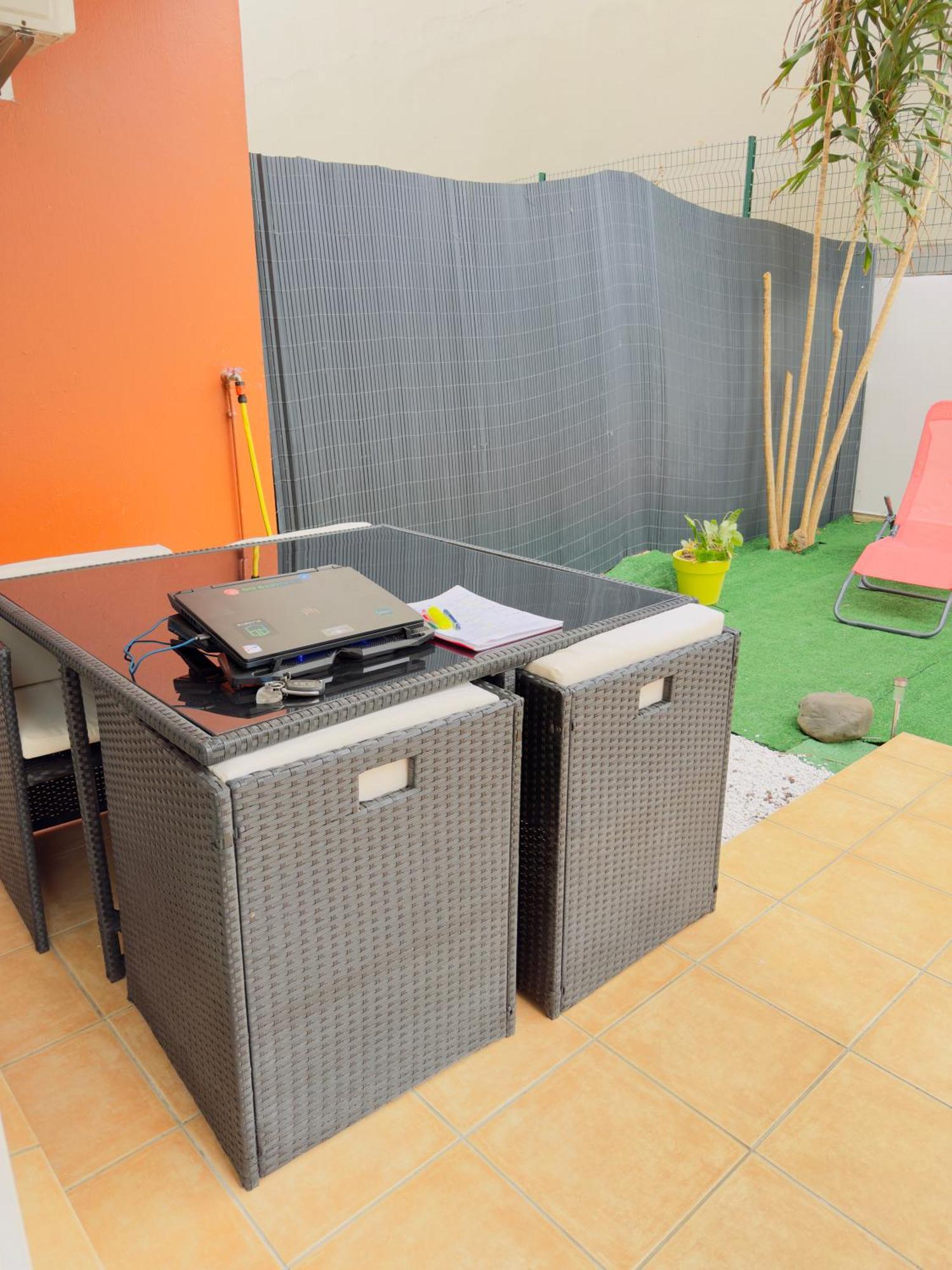 Le Petit Oasis Apartment Saint-Denis Ngoại thất bức ảnh